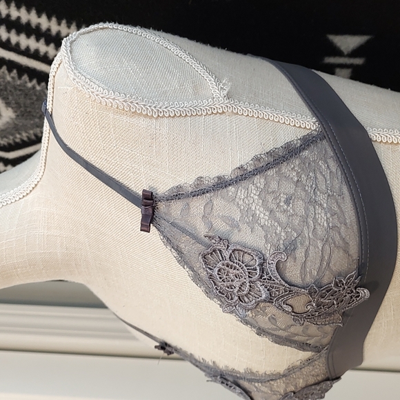 💐 EUC Shirley of Hollywood Ladies Unlined Eyelash Lace No Wire Bralette, Large - Picture 4 of 8